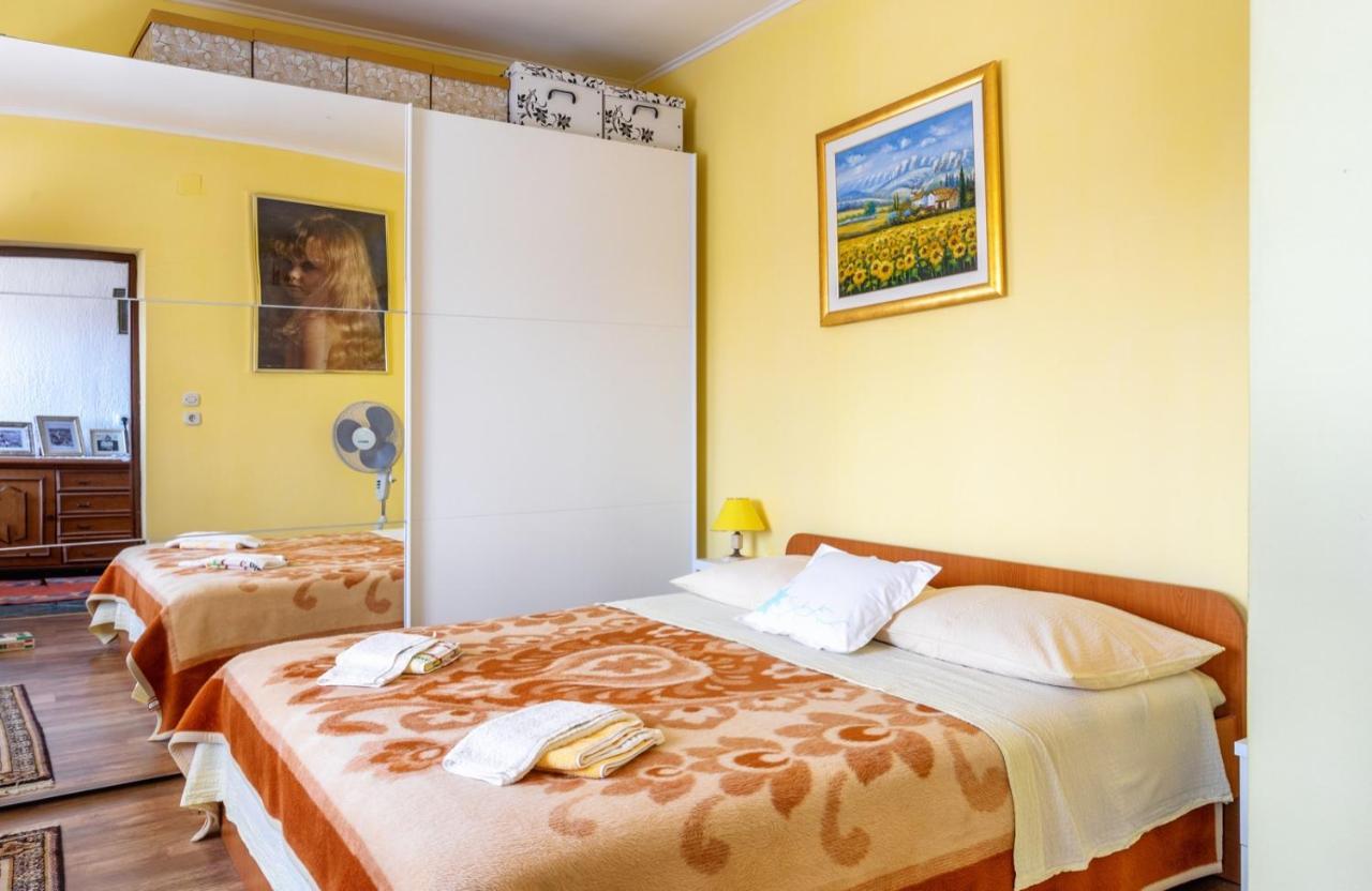Golden Flowers Razvode Экстерьер фото